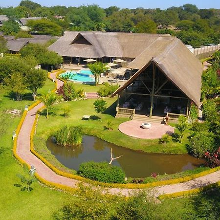 Shearwater'S Explorers Village Victoria Falls Exterior photo